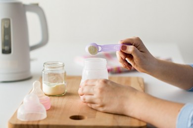 Führt Formula-Nahrung bei Babies zu Übergewicht und Diabetes? - ©Syda-Productions by Depositphotos